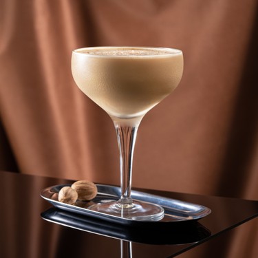 Brandy Alexander Recipe | MixLab