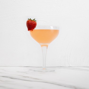 Strawberry Daiquiri Recipe | MixLab