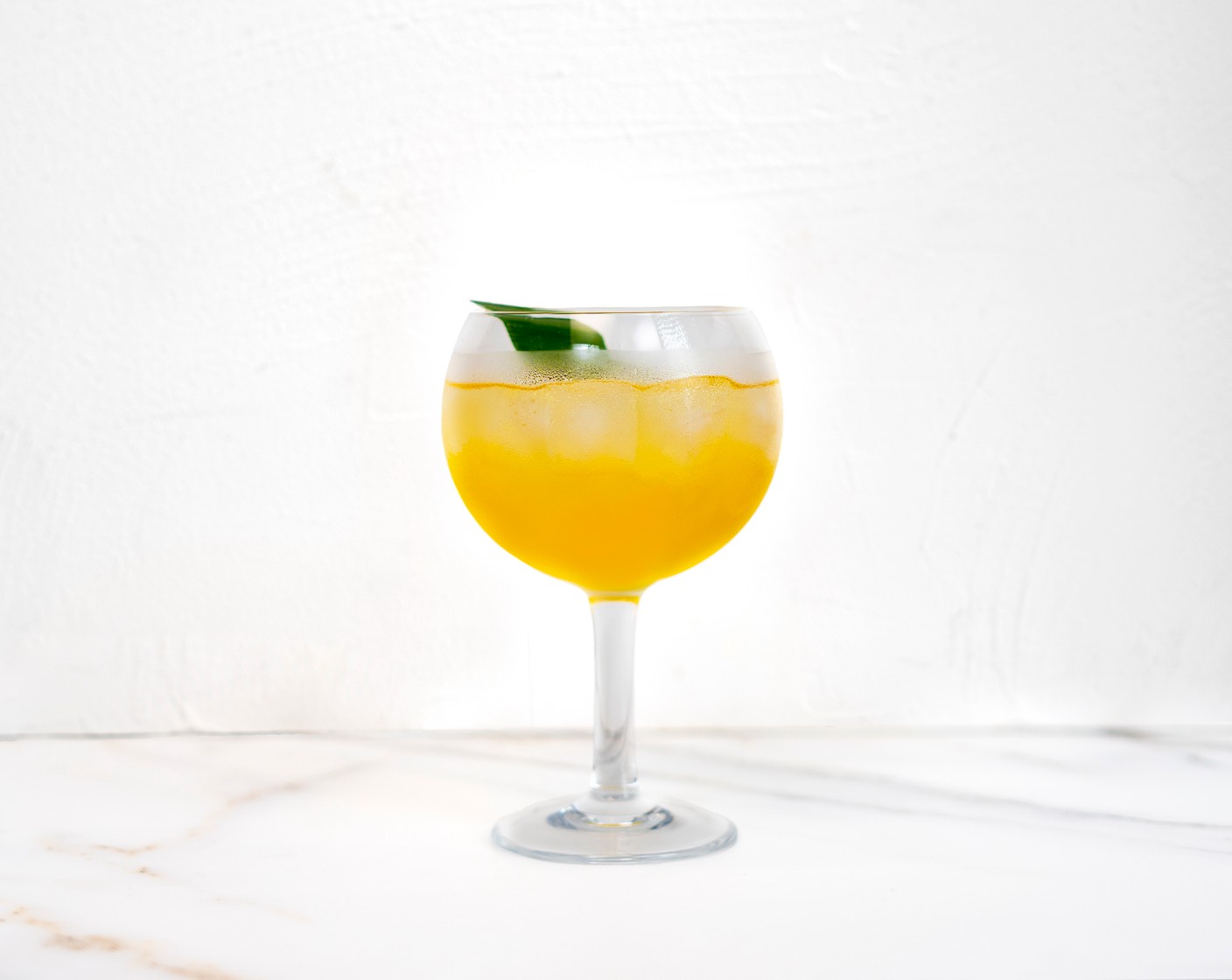 Thai Milk Tea Punch Recipe | MixLab