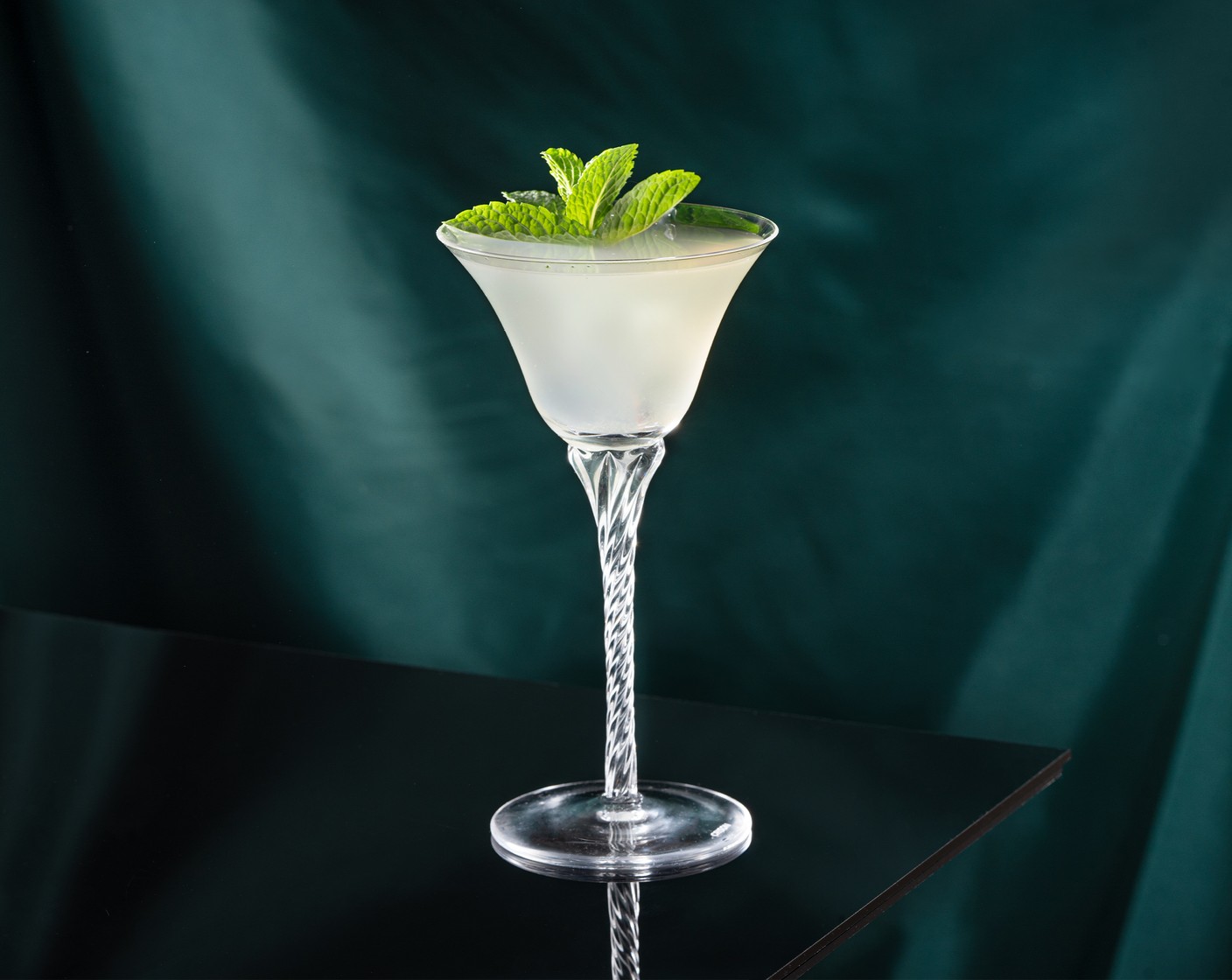 Southside Cocktail Recipe | MixLab